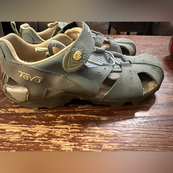 Teva Blue and Tan Sandals - Picture 5 of 6